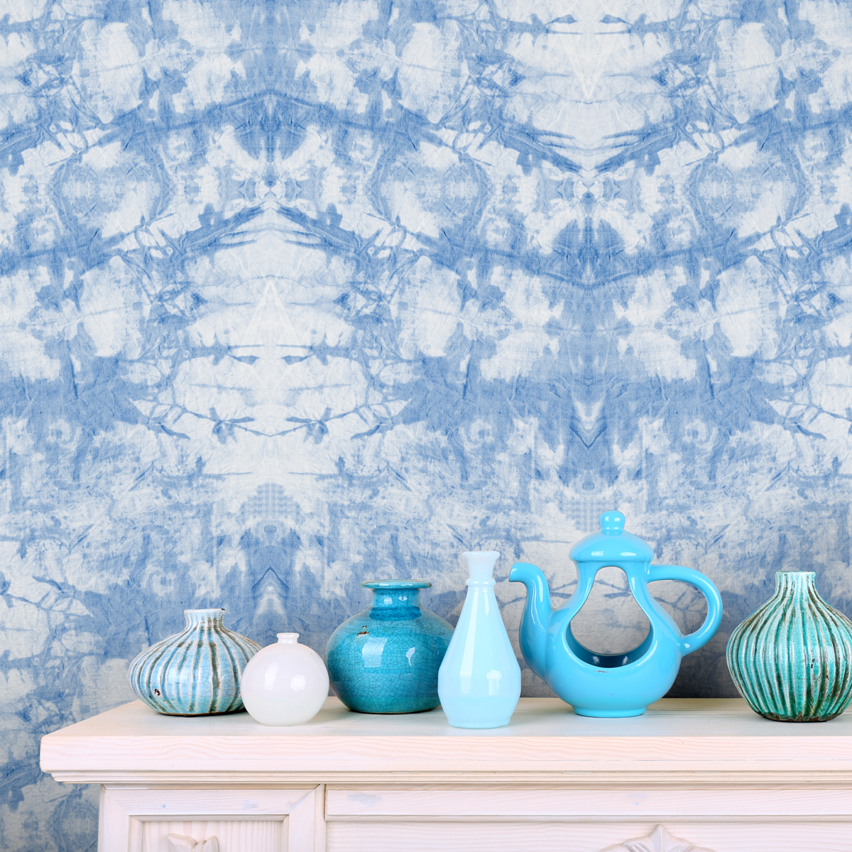 Textile-Inspired Traditional Wallpaper