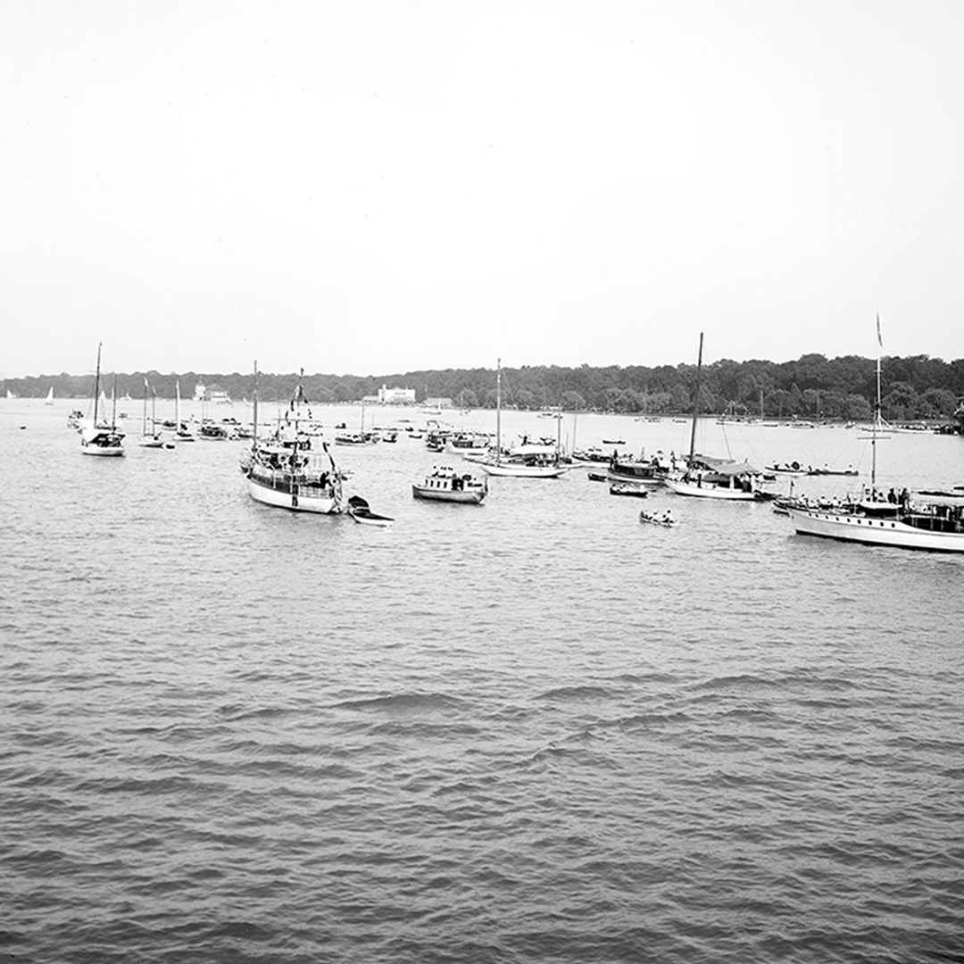 Belle Isle Boating <br> Vintage Detroit - The Detroit Wallpaper Co.